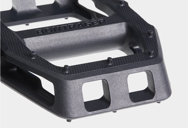 Bontrager Line Comp Flat Pedal Set in Nautical Navy Blue-2